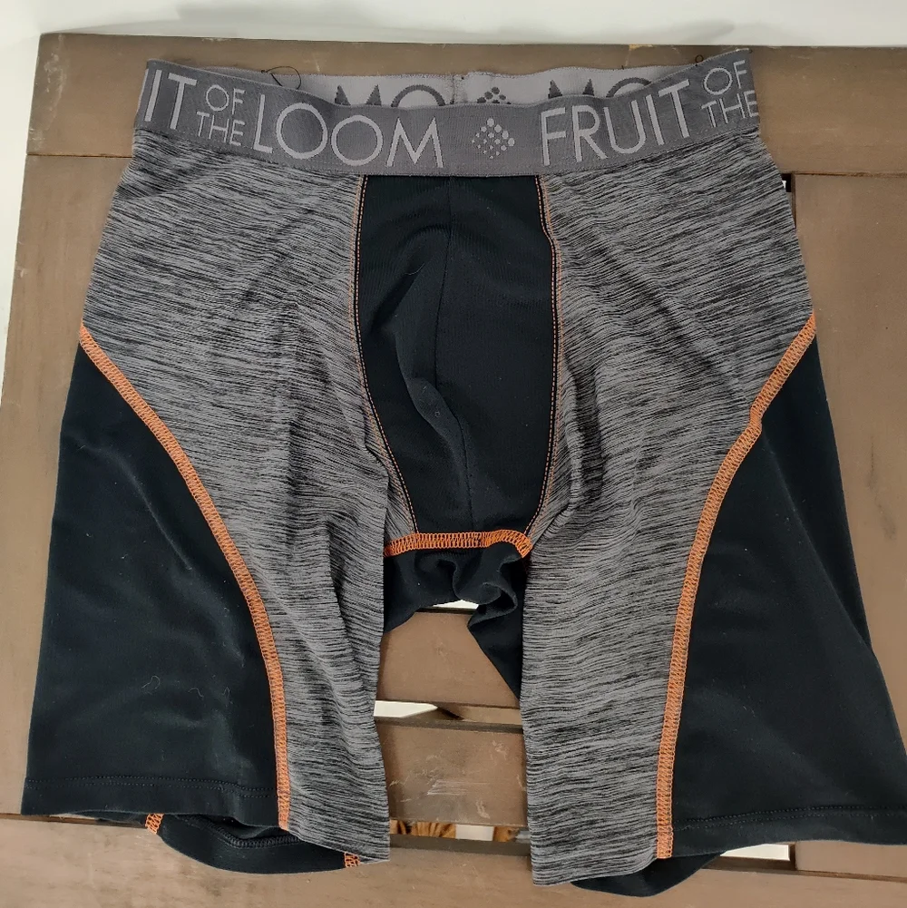 Fruit of the Loom Breathable NWOT 2 Pack Men's Black and Gray Boxer Briefs Sz Sm